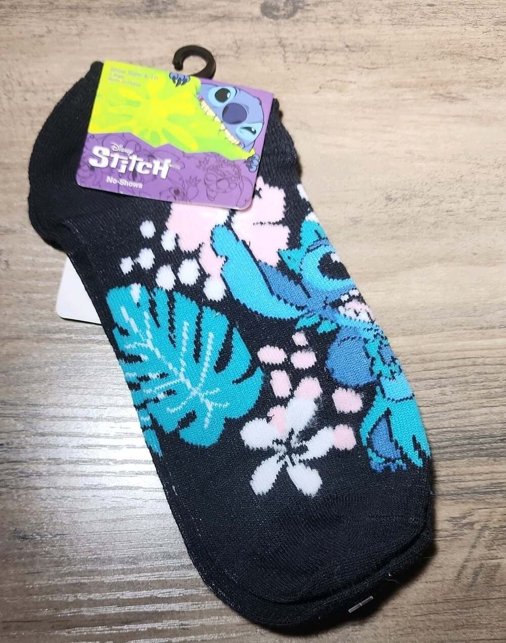 Lilo & Stitch Disney No Show crew Socks Size 4-10 Hawaiian New